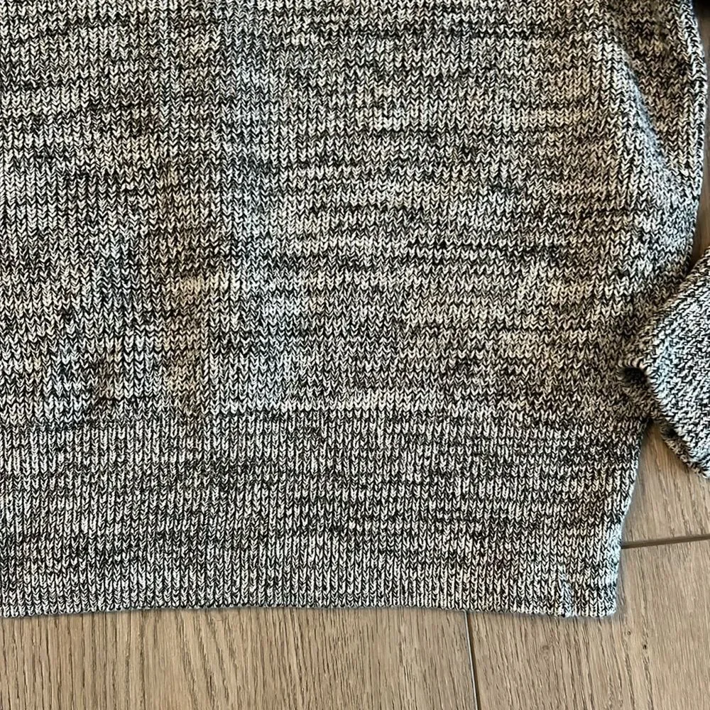 LIKE NEW FREE PEOPLE THICK KNIT CROPPED MOCK NECK SWEATER GRAY SIZE MEDIUM